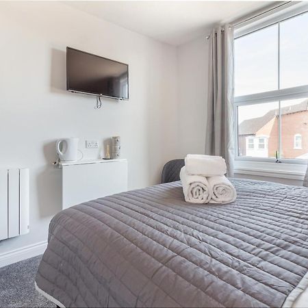 Fernhill Heath Host & Stay - The Bull Inn, 3 Double Rooms المظهر الخارجي الصورة