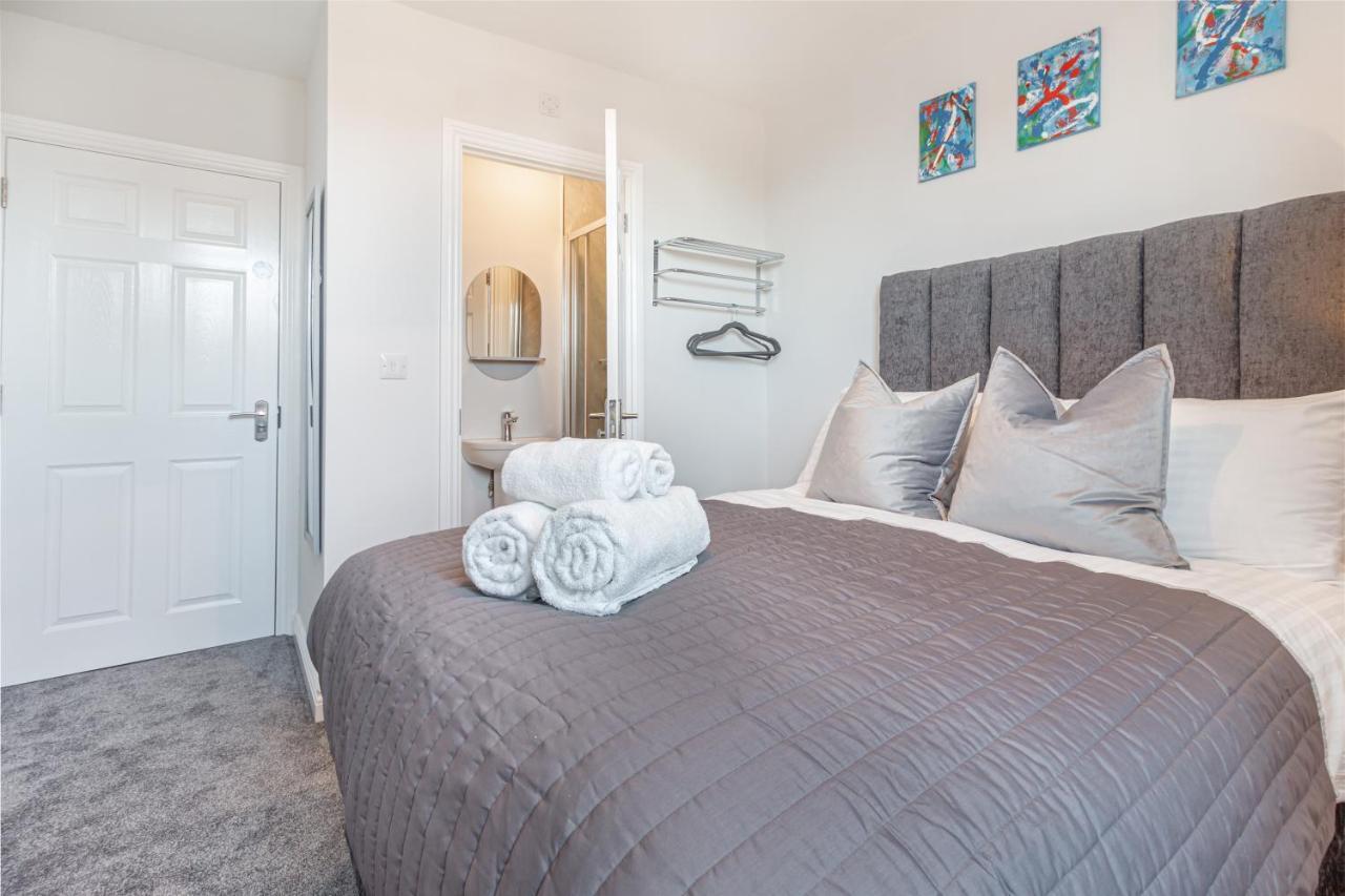 Fernhill Heath Host & Stay - The Bull Inn, 3 Double Rooms المظهر الخارجي الصورة
