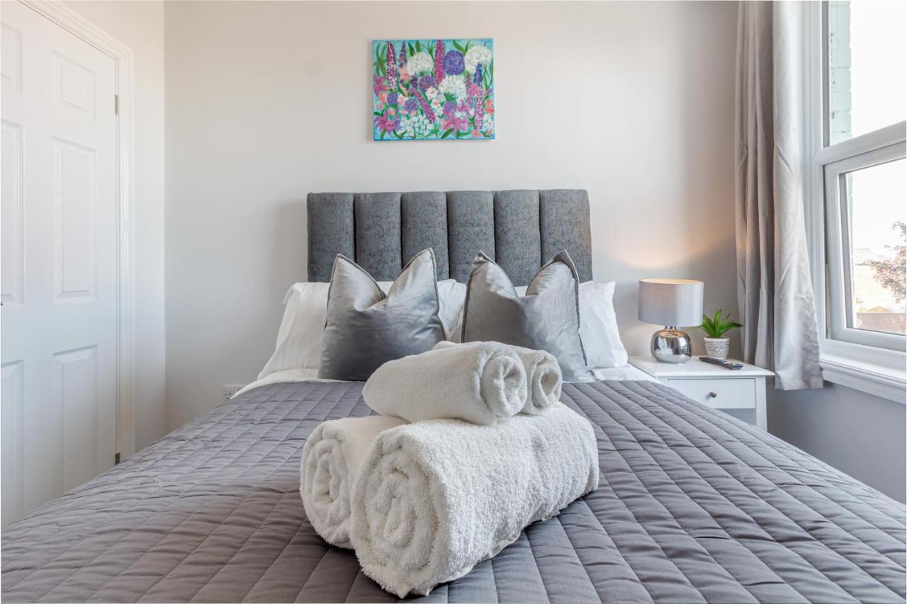 Fernhill Heath Host & Stay - The Bull Inn, 3 Double Rooms المظهر الخارجي الصورة